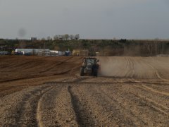 Valtra T162 & Siewnik Kuhn Combiliner Integra