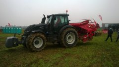 Valtra  T