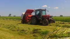 Massey Ferguson 3060 Welger rp 200