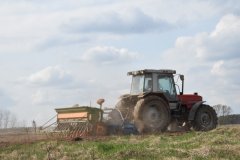 Massey Ferguson 3080 & Lemken Zirkon & Amazone D7