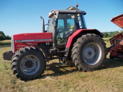 Massey Ferguson 8110