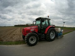 Massey Ferguson 5435 & Monosem NG4 Plus