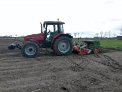 Massey Ferguson 6255