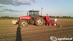 Massey Ferguson 4370 & Becker Aeromat