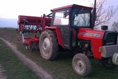 Massey Ferguson 565