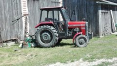 Massey Ferguson 235 i kosiarka listwowa OSA