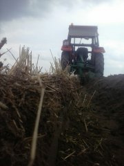 Massey Ferguson 235 i Uniagrudządz 2