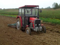 Massey Ferguson 255 & agregat uprawowy Batyra