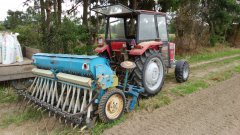 Massey Ferguson 255 & zestaw uprawowo- siewny