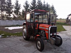 Massey Ferguson 255