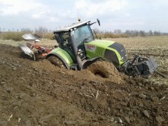 Claas Axion 820