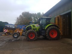 Claas Axion 870