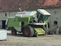 Claas Dominator 108s