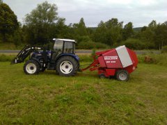 Farmtrac 80 4wd & welger rp 200