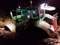 Fendt 826 & Kuhn vari-master 153