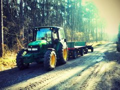 John Deere 5080M & Czarna Białostocka  &  Wóz