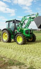 John Deere 5090m