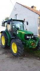 John Deere 5100M