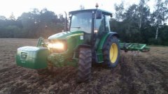 John Deere 5100M