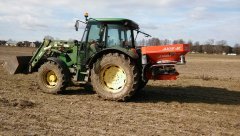 John Deere 5720 + RAUCH Axis-M 30.1