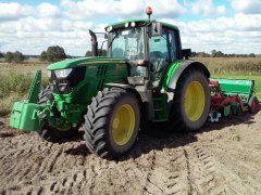 John Deere 6115m