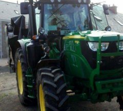 John Deere 6120M