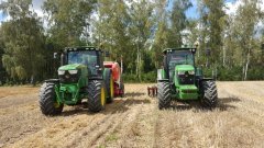 John Deere 6140R + Lely Welger RP 445 & John Deere 6100MC + Brona Talerzowa 3m