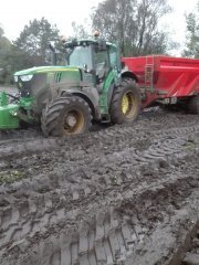 John Deere 6195M