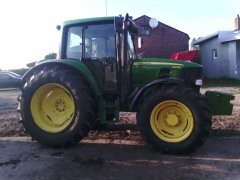 John Deere 6430