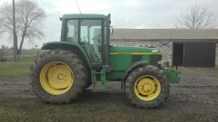 John Deere 6610