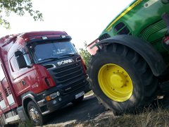 John deere vs Scania