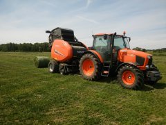 Kubota M135 GX i Kubota BV5160