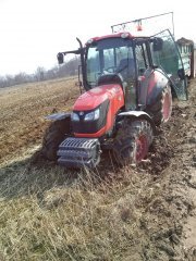 Kubota M7040