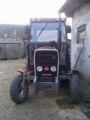 Massey Ferguson 235