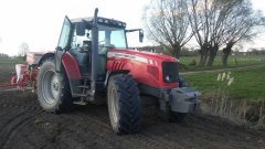 Massey Ferguson 5475
