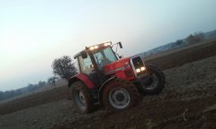 Massey Ferguson 8110