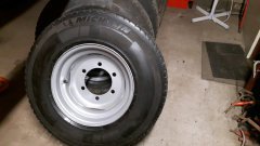 Michelin 245/80