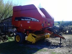 New holland BR 750