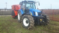 New holland T5060 i Kuhn euromix 870