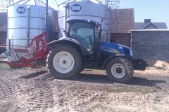 New Holland t6030 plus