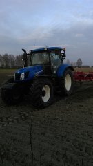 New Holland t6.175