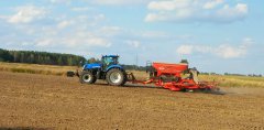 New Holland T7 270 AC + KUHN ESPRO