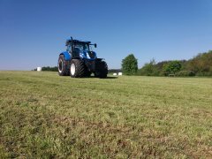 New Holland T7. 270