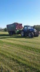 New Holland T7040& Strautmann Tera-Vitesse 4601