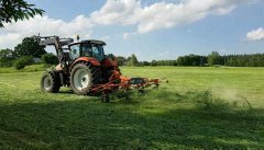 Steyr 4095 Multi + Kuhn GF 502