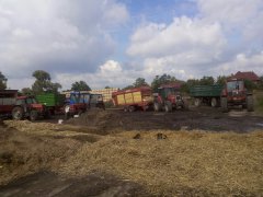 Ursus, Massey Ferguson, 2x New Holland i Zetor