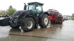 valtra s374