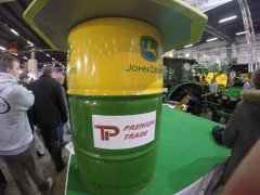 Beczka oleju John Deere