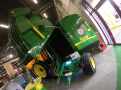 John Deere 852