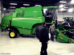 John Deere W330